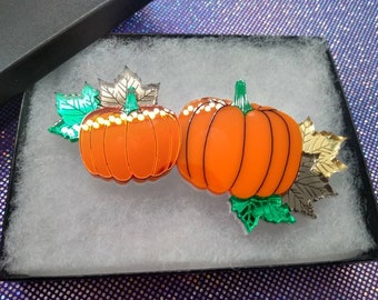 Pumpkin brooch