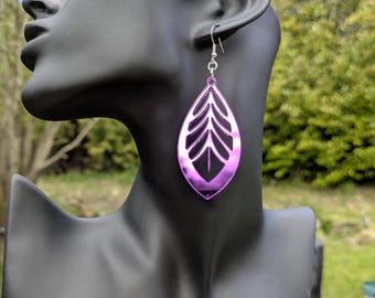 Purple earrings,purple,purple jewelry,shiny jewellery,lasercut earrings,acrylic earrings,fun earrings,glitter earrings,sparkly earrings