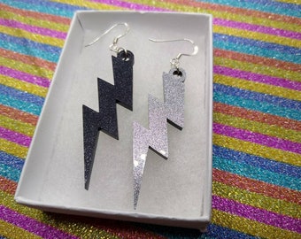 Lightning bolt earings (Black/Silver)