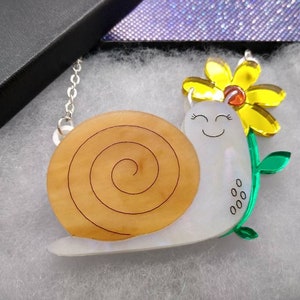 Snail,snail necklace,animal necklace, acrylic necklace,acrylic jewelry, lasercut necklace,statement necklace,fun necklace,necklace,lasercut