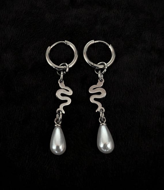 Elegante Orecchini A Calcio In Acciaio Inossidabile Inossidabile: Gioielli Punk Donne Da 0,39 € | DHgate