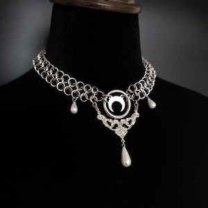 Victorian Chainmail gothic necklace pearl choker in stainless steel, medieval armor
