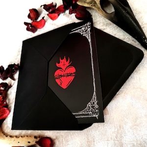 Carte de voeux gothique victorien avec coeur sacré pour la Saint-Valentin, enveloppe noire incluse