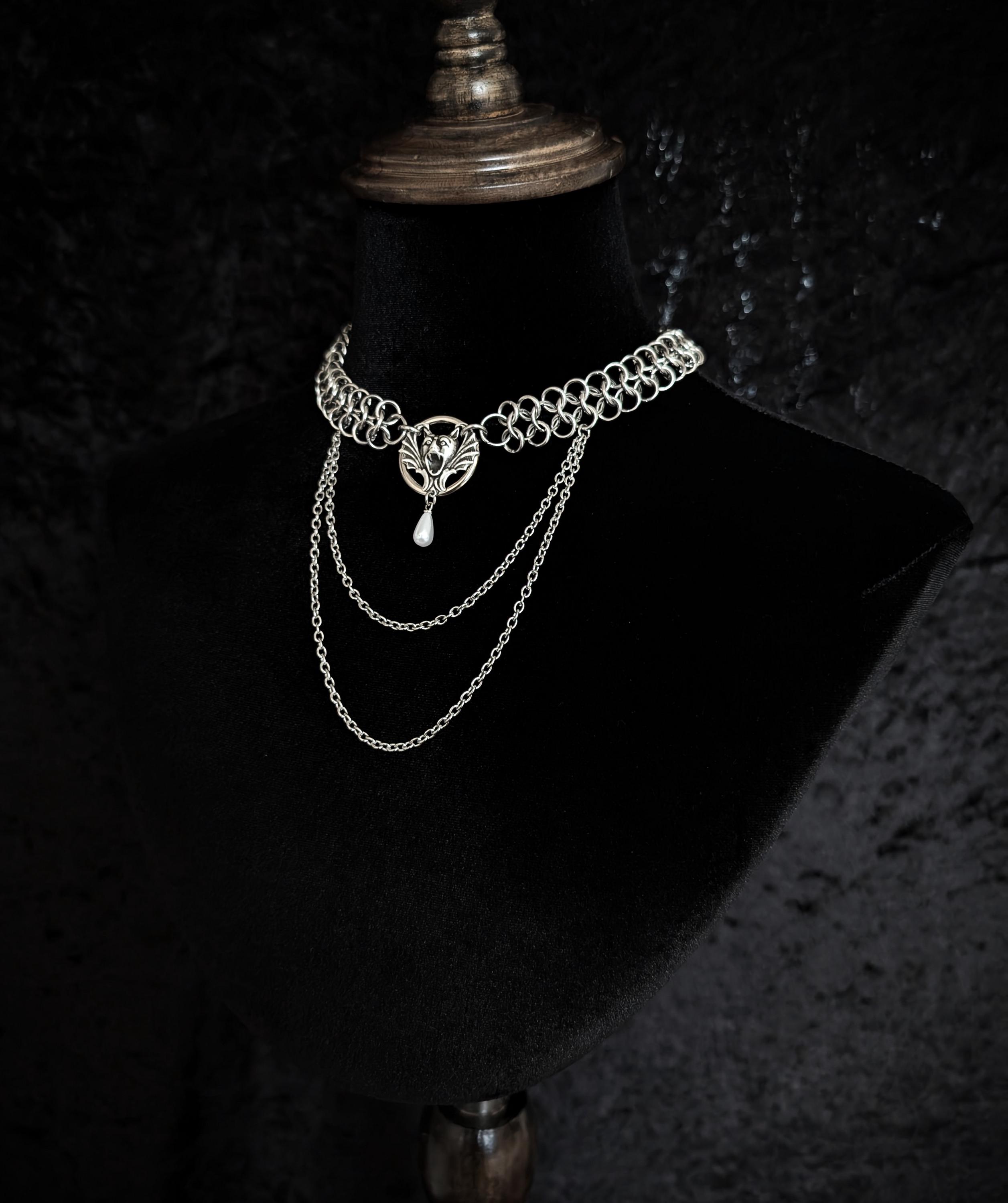 Chainmail Necklace Gothic Bat, Pearl and Chains in Stainless Steel ...