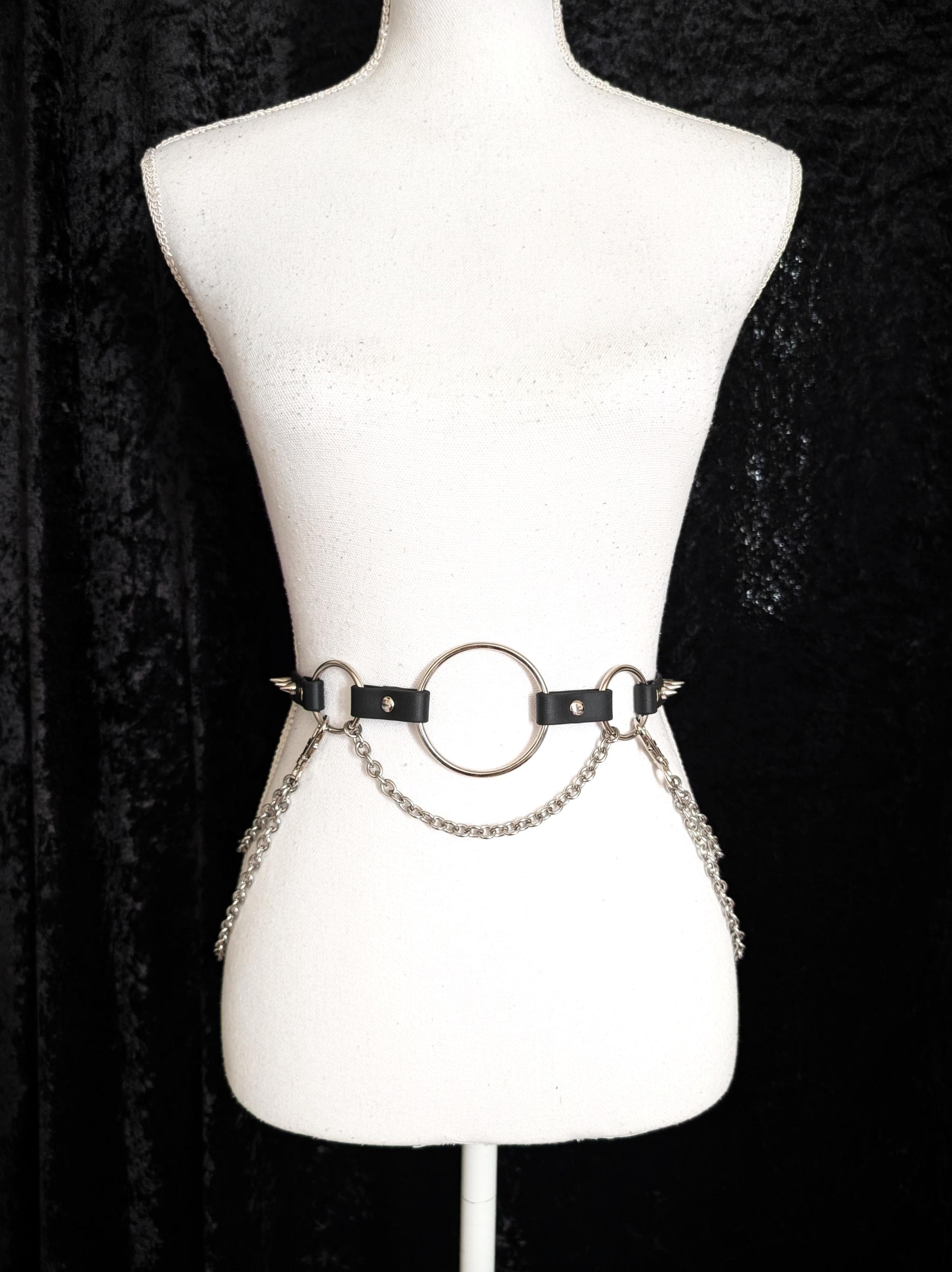 Gothic O-ring Belt With Detachable Chains, Studded Multi  display picture 2