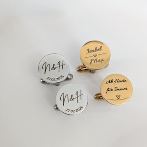 Personalisierte Manschettenknöpfe für den Ehemann zur Hochzeit in gold und silber mit Wunschgravur