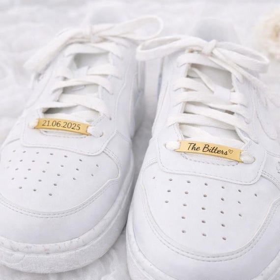 Personalisierte Shoe Tags für Hochzeitssneaker – Gravierte Schuh Tags für Braut & Bräutigam | Hochzeitsaccessoire