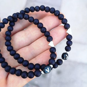 Buchstaben Armband matt schwarz // Namensarmband, Partnerarmband, Armband Wunschtext, Armband personalisiert