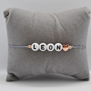 Pulsera de letras personalizada con corazón: regalo perfecto para el nacimiento, el Día de la Madre o el Día de San Valentín
