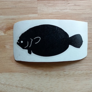 Flounder Fishing  Vinyl Decal 22 colors and 16 sizes to choose Sticker Truck Boat Phone Laptop Decal Window Sticker Kayak Decal