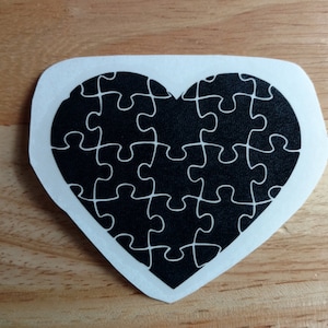 Autism Puzzle Heart Vinyl Decal 22 colors and 11 sizes to choose Truck Boat Phone Laptop Decal Window Sticker Kayak Decal