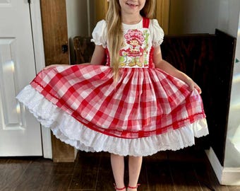 strawberry shortcake crochet dress Ravelry: Strawberry Shortcake Baby Outfit pattern by Tina Crochet Patterns