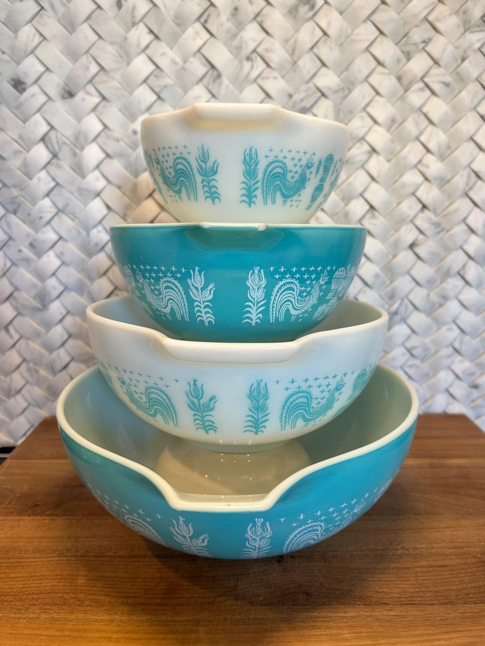 Vintage 1960s Pyrex Turquoise & White Amish Butterprint Cinderella ...