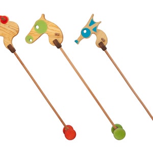 Cavalo de balanço de madeira natural feito à mão, brinquedos de puxar - Brinquedos ecológicos para crianças, presentes para crianças, Montessori Waldorf de madeira