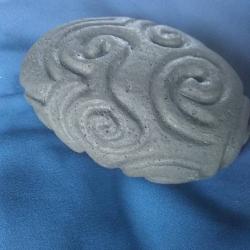 Art stone koru spiral Maori style abstract rock carving stonesculpture shops paperweight original