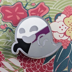 Demifestation (demisexual pride) hard enamel pin