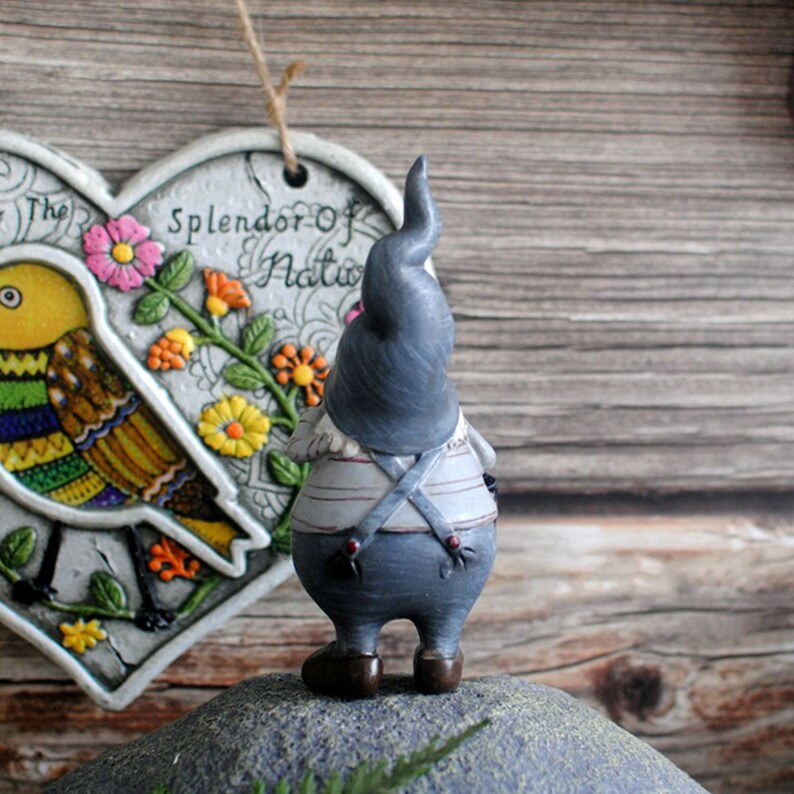 Miniature Garden Elf,Mini Tiny Elf Figurines\uff0cWhimsical Garden Decoration\uff0cMiniature Elf Figurines Miniature Vintage Fairy Garden Lantern Elf