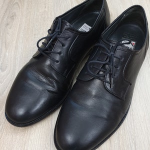 Botas de invierno negras para hombre con piel auténtica. zapatos de hombre  con estilo