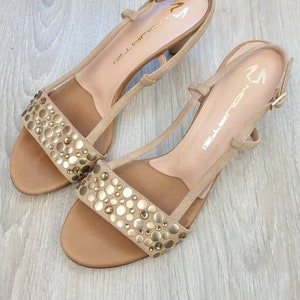 Mourtzi made in Italy,beautiful women&#39;s straps heels sandals.color beige.size EU-37