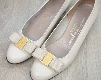 Salvatore Ferragamo boutique made in Italy top luxury genuine leather women's shoes,color beige,size 6.1/2