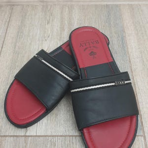 Bally Switzerland Luxury Men display picture 1