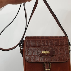 El Campero made in Italy genuine leather( cattle leather)small crossbody bag,brown color