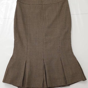 RODE Valentino top luxe vintage rok.zeer zachte scheerwol/viscosa,bruine kleur,maat 42