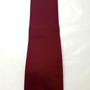 Kenzo Paris hand made in Italy,top luxury silk tie,red color,shell embroidered