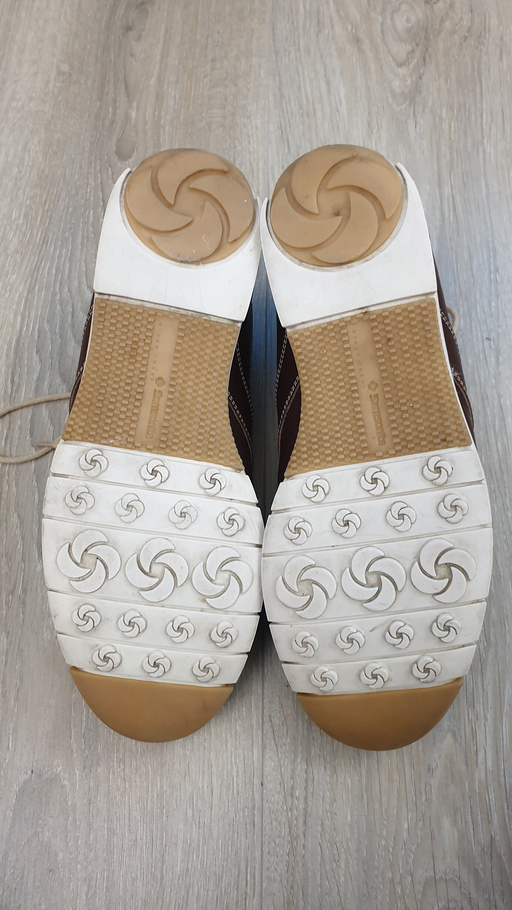 Samsonite RARE Women Samsonite  Foot Wear  made in Romania main image 0