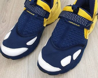 Jordan único raro zapatillas de deporte, excelente condición muy ligero, modelo exclusivo.tamaño eur 42