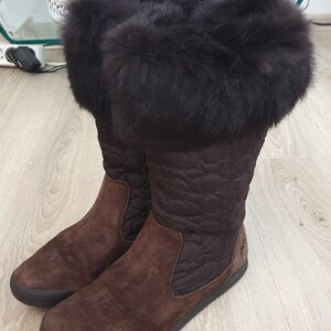 Coach dameswinterlaarzen, suède, natuurlijk bont, stof met logostempel, bruine kleur, maat US-7,5, EU-38