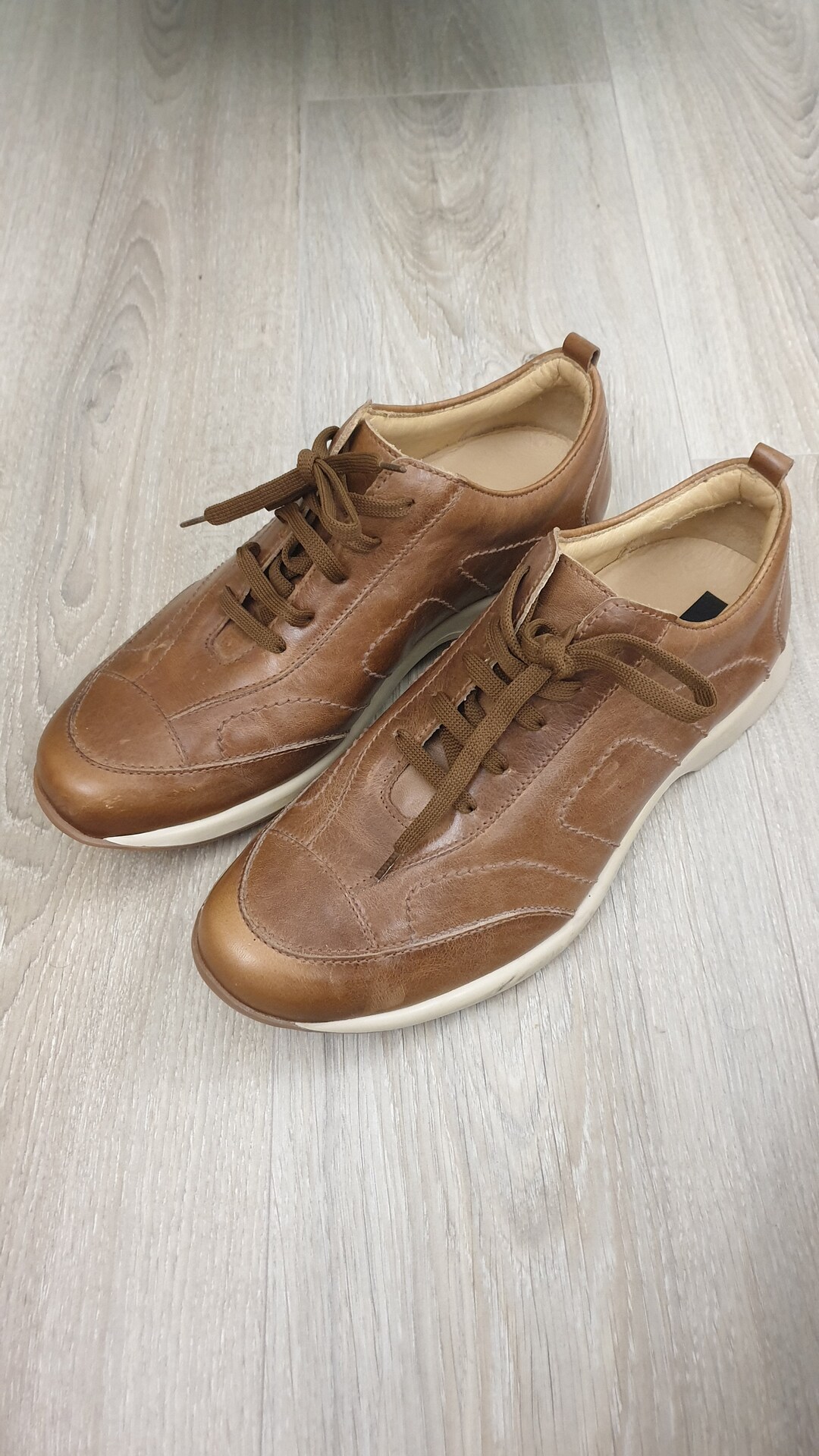 Buy Samsonite Made in Europe Genuine Leather Men display picture 3