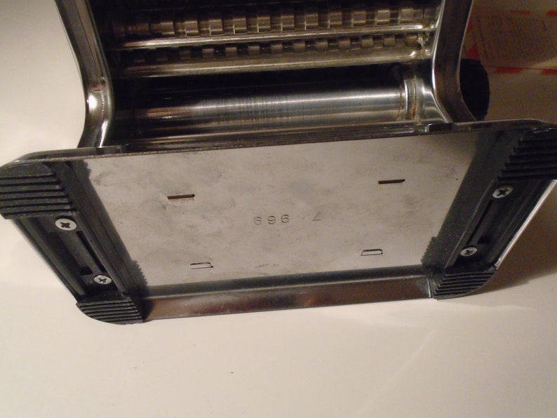 ferrara italian noodle machine vintage chrome finish complete