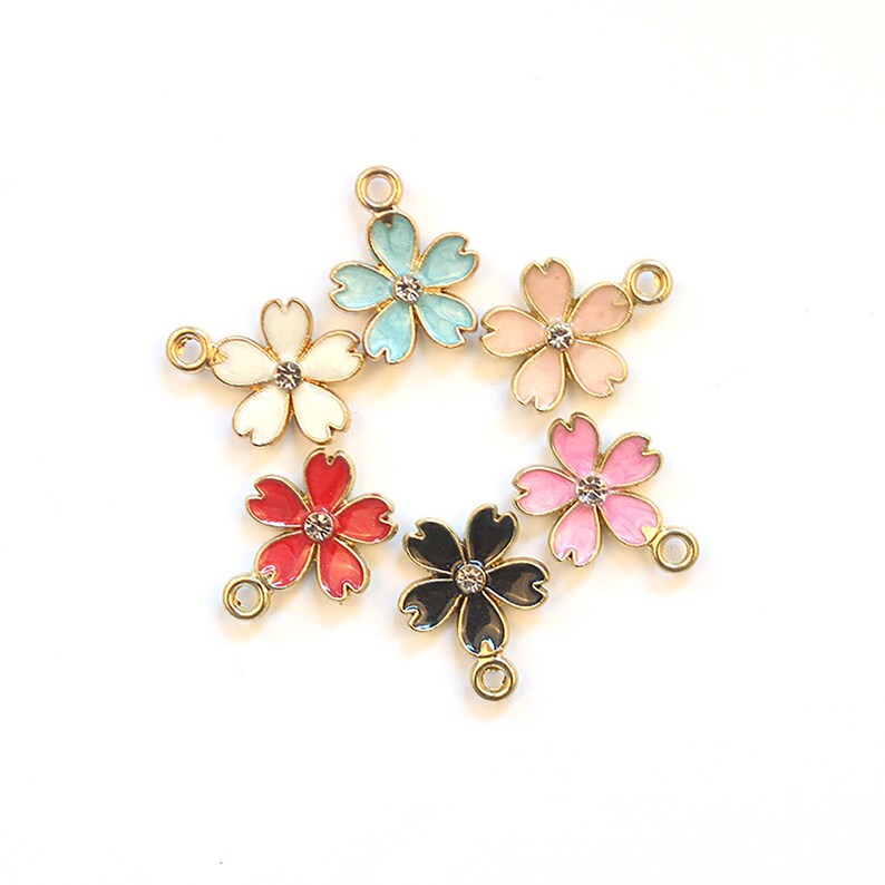 10pcs Classic,Sakura Necklace Keychain Earring . five petal flower Pendant Necklace\uff0cCreative Pendant Alloy accessories necklace