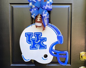 University of Kentucky Football Wreath/ UK Door Hanger/ UK Decor / Kentucky Wildcats/ UK Dorm/ Gift Idea/ Ready to Ship/ Father’s Day Gift!