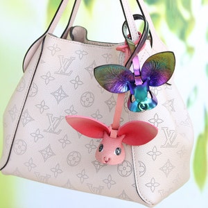 Breloque de sac lapin, breloque de sac à main en cuir de Pâques arc-en-ciel irisé, cadeaux artisanaux pour filles