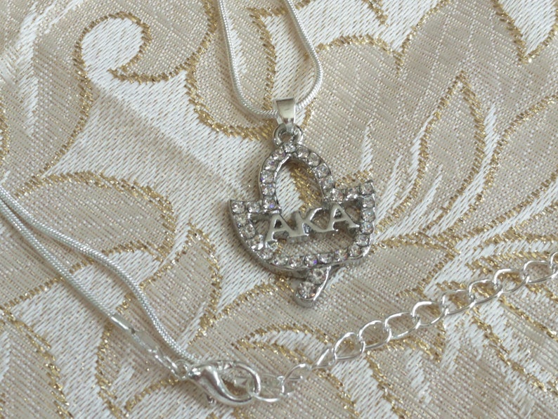Alpha Kappa Aka Sorority Ivy Leaf Pendant Necklace Image 0