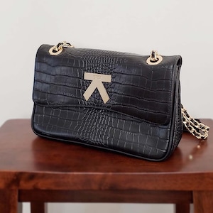 Bolsa de couro italiana FABORSA K-NOME Cocco M tamanho letra coreana ㅈ Fabricado na Itália