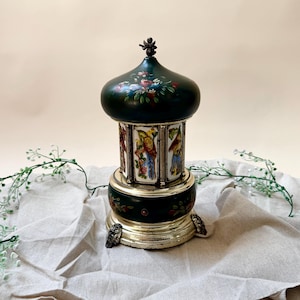 Lippenstiftcarrousel, sigarettencarrousel, vintage muziekdoos, handgemaakte porseleinen muziekdoos, bijzonder verzamelobject, zeldzaam