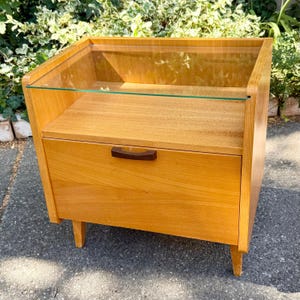 Cabinet Nightstand Drawers Vintage 1950s Original Mid Century Modern Bedroom Chest of Drawers Storage Organization Small Furniture
