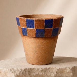 Maceta de cerámica vintage, patrón de tablero de ajedrez, maceta para hierbas, jardinera de cocina, artículo encontrado, recuerdo de fiesta, regalo de flores usadas, ajedrez de terracota