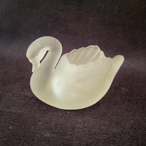 Milchglas Schwan Kleine Vase oder Schmuckhalter