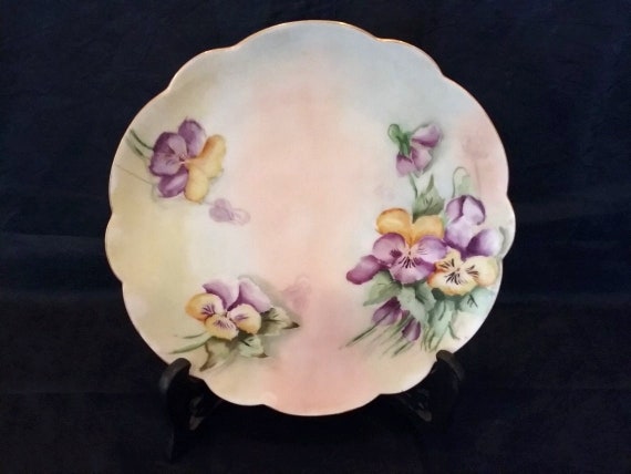 Vintage 1920 Vienna Austria Porcelain Small 7 1/2 display picture 3