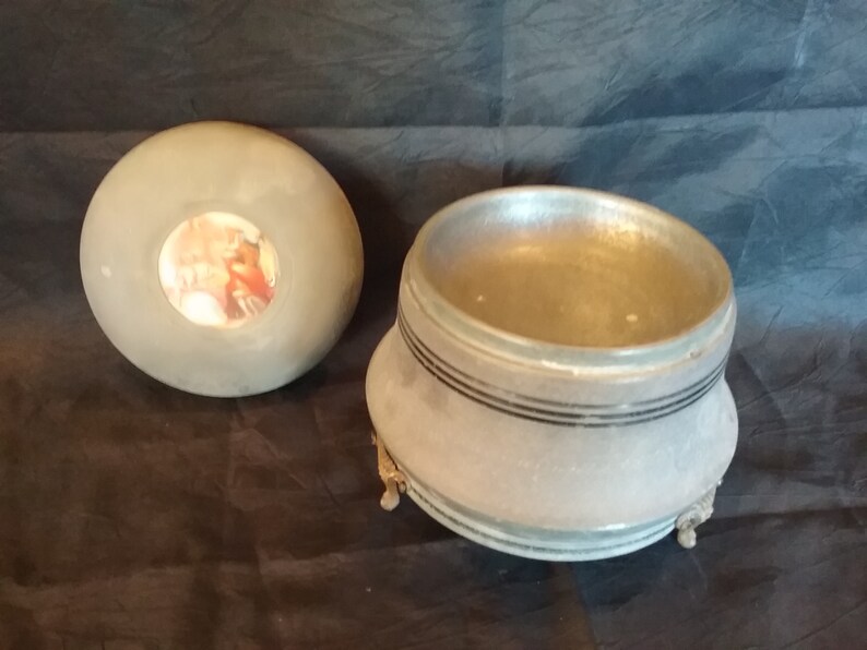 Vintage Round Metal Footed Powder Puff Music Box With Etsy