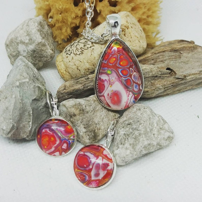 Fluid art Pendant and earring set