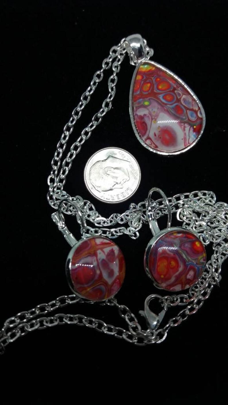 Fluid art Pendant and earring set