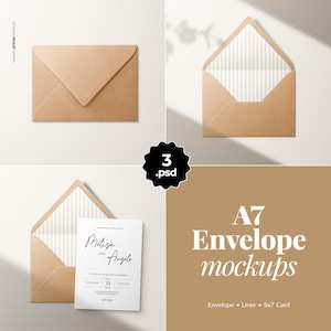 Op de afbeelding: A7 envelop mockup set van bruin kraftpapier met een wit en grijs gestreepte binnenvoering. De set bevat een gesloten envelop, een open envelop en een open envelop met een witte 5x7 inch uitnodigingskaart.