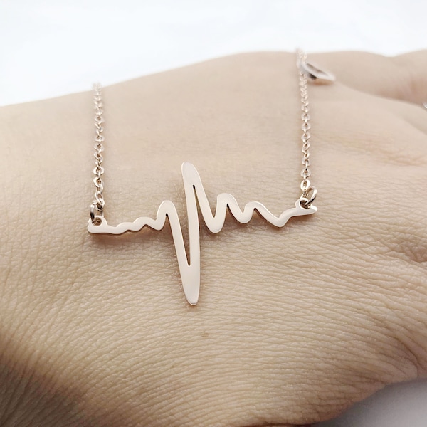 18Krose gold necklace,heart shape,doctor nurse necklace,heartbeat,pulse necklace,ECG necklace,baby heartbeat necklace,pregnant new motherEKG