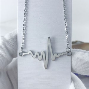 Puls hartslag grafiek hartslag ketting, hartslag curve, ECG-verpleegkundige ketting, dokter ketting, cadeau nieuwe moeder, baby hartslag ketting, ECG