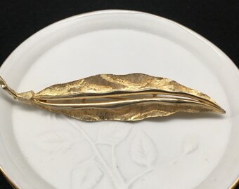 Vintage, textured, gold metal, leaf-shaped, brooch